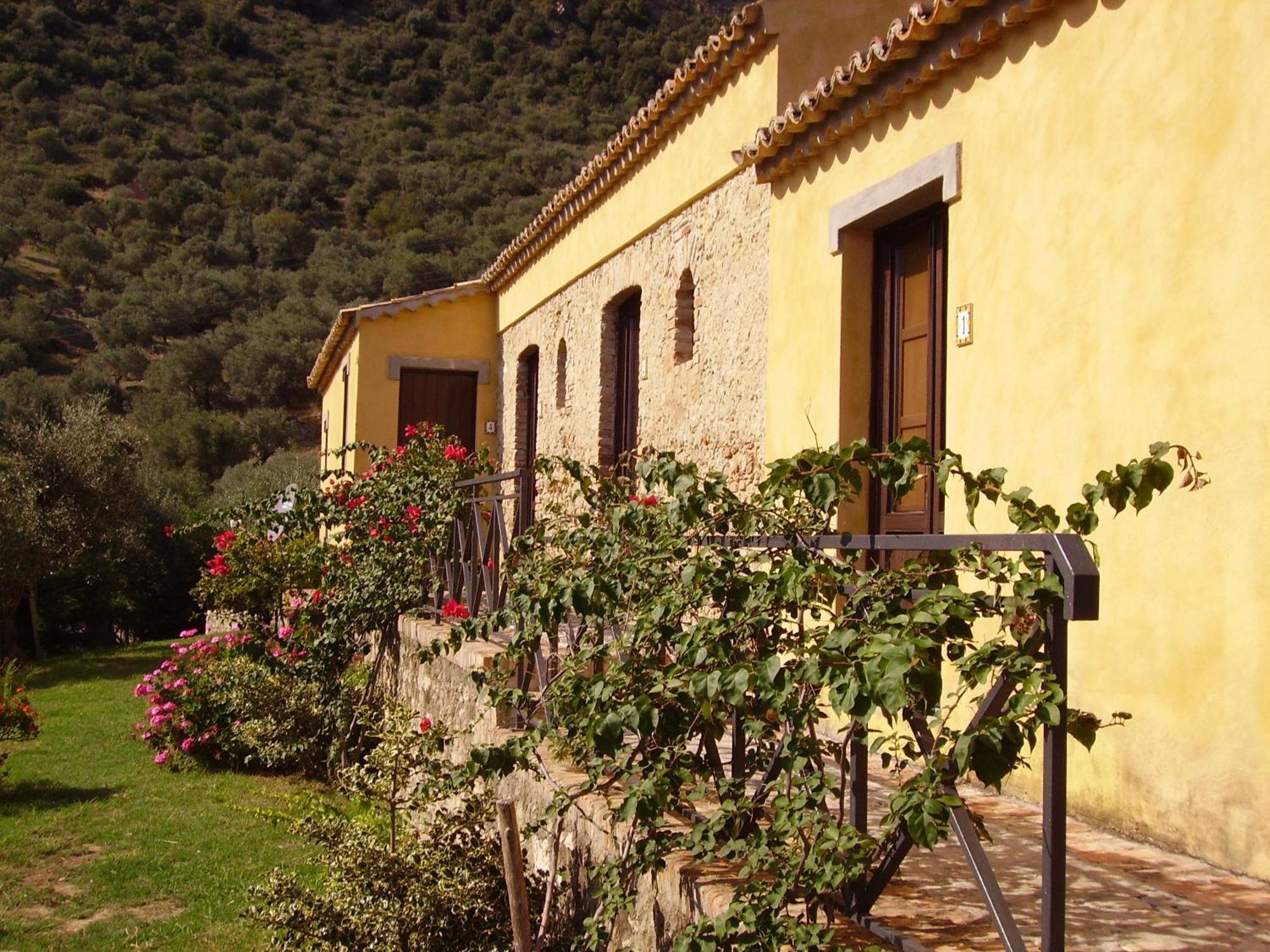 Azienda Agrituristica Biologica Il Querceto Santa Severina Екстер'єр фото