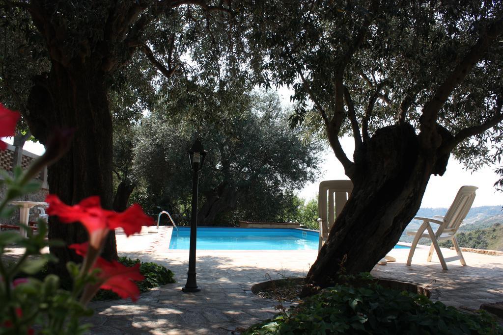 Azienda Agrituristica Biologica Il Querceto Santa Severina Екстер'єр фото