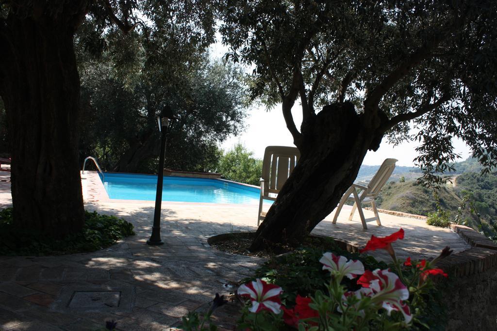 Azienda Agrituristica Biologica Il Querceto Santa Severina Екстер'єр фото