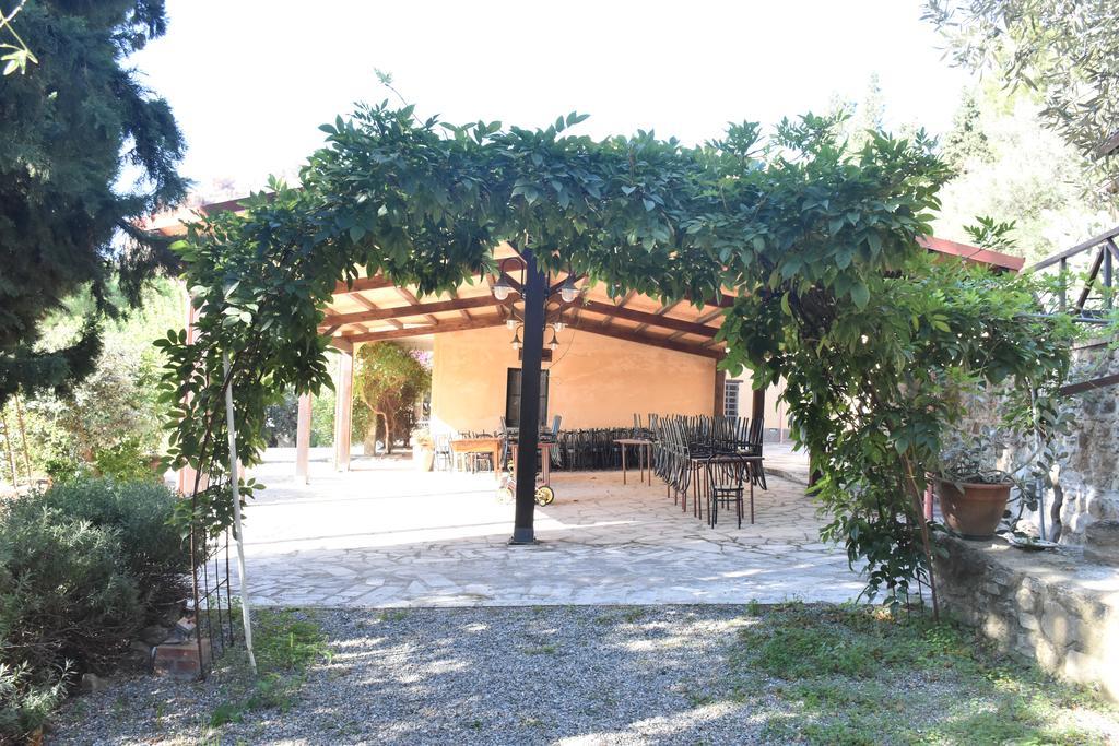 Azienda Agrituristica Biologica Il Querceto Santa Severina Екстер'єр фото