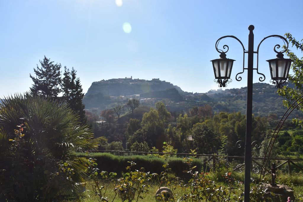 Azienda Agrituristica Biologica Il Querceto Santa Severina Екстер'єр фото